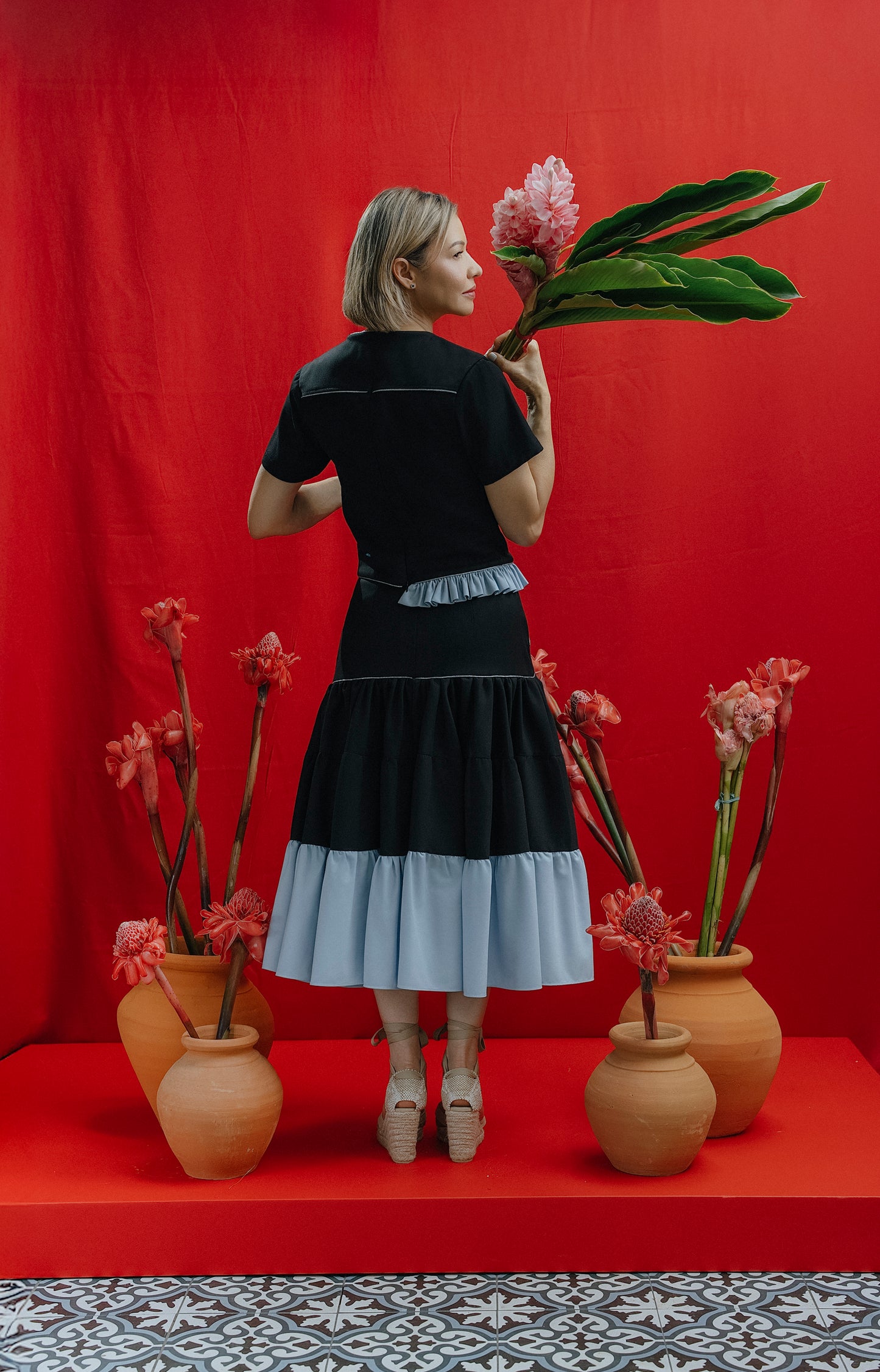 Sara Top Negro y Azul Claro